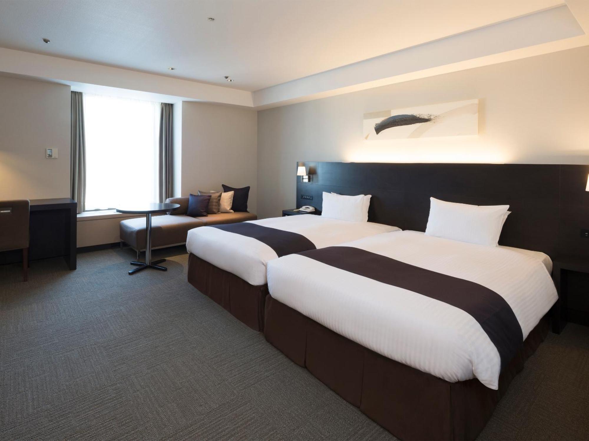 Sapporo Grand Hotel Bagian luar foto